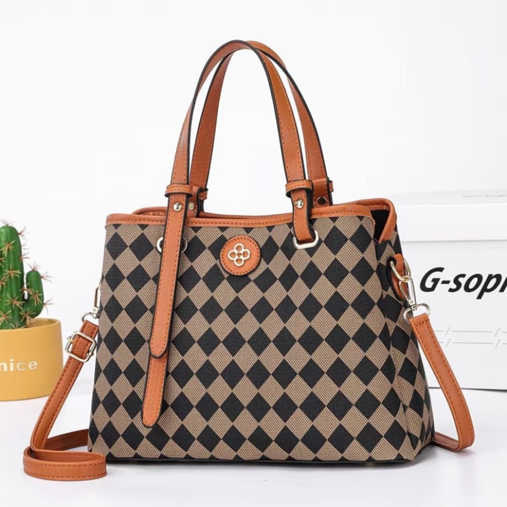 Handbag - Picture 3 of 5